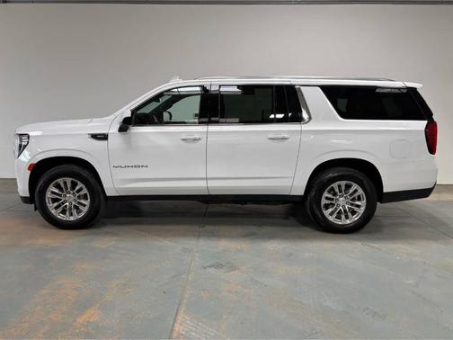 White 2024 GMC Yukon XL SLE
