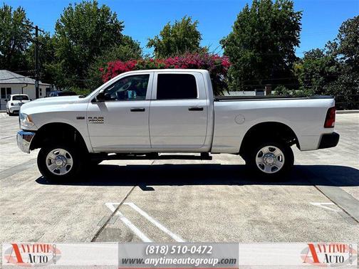 Bright White Clearcoat 2017 RAM 3500 Tradesman Crew Cab 4x4 6'4' Box