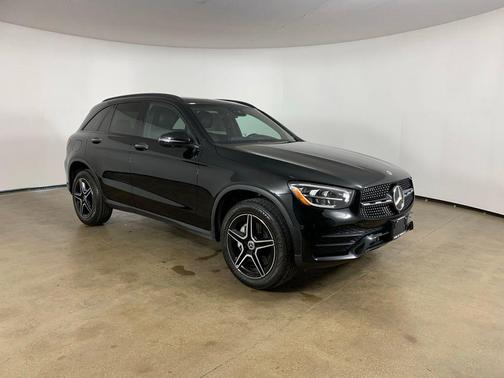 Black 2022 Mercedes-Benz GLC 300 4MATIC