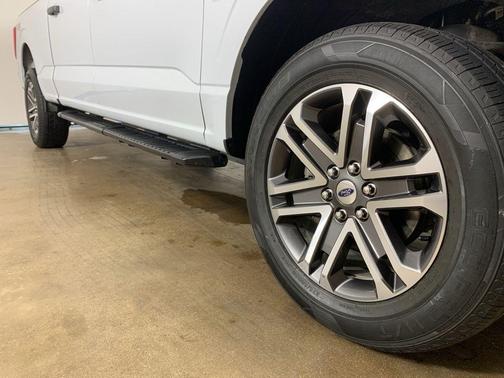 SPACE WHITE METALLIC 2022 Ford F-150 XL