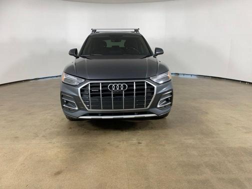 Manhattan Gray Metallic 2023 Audi Q5 40 Premium Plus