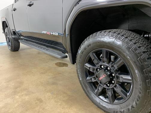2024 GMC Sierra 2500 AT4