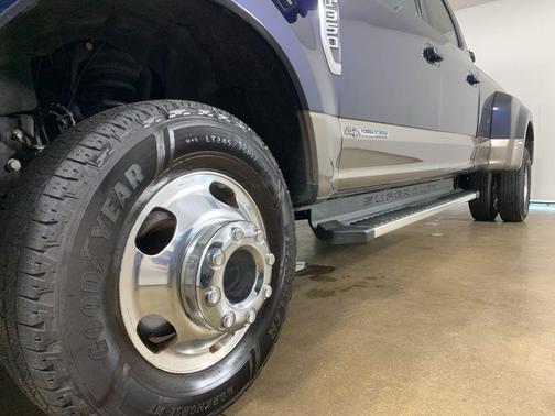 ANTIMATTER BLUE 2022 Ford F-350 Lariat