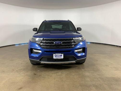 ATLAS BLUE METALLIC 2020 Ford Explorer XLT