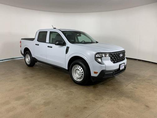 SPACE WHITE METALLIC 2025 Ford Maverick XL