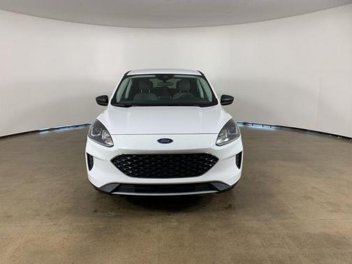 OXFORD WHITE 2022 Ford Escape SE