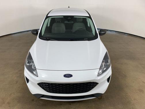 OXFORD WHITE 2022 Ford Escape SE