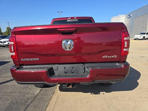 2023 RAM 2500 Laramie Crew Cab 4x4 6'4' Box