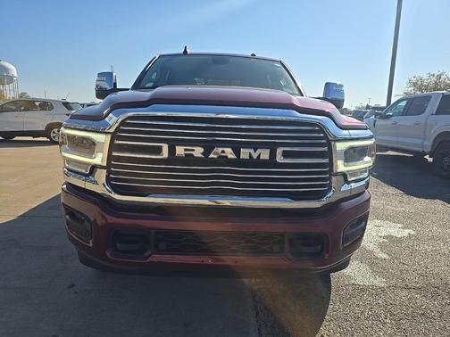 2023 RAM 2500 Laramie Crew Cab 4x4 6'4' Box