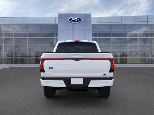 2025 Ford F-150 Lightning Platinum