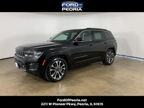 Diamond Black Crystal Pearlcoat 2022 Jeep Grand Cherokee Overland
