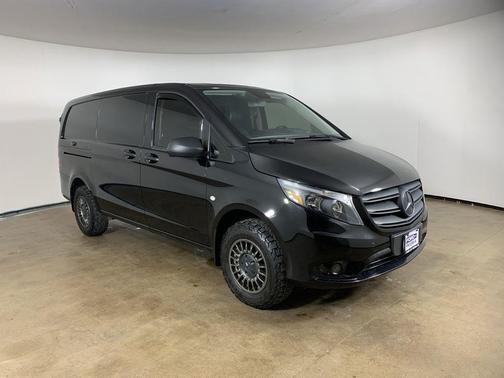 2021 Mercedes-Benz Metris Base