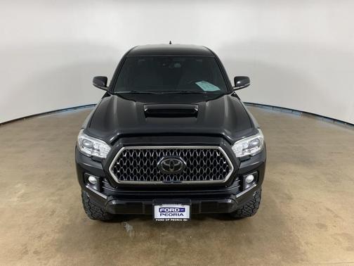 2018 Toyota Tacoma TRD Sport