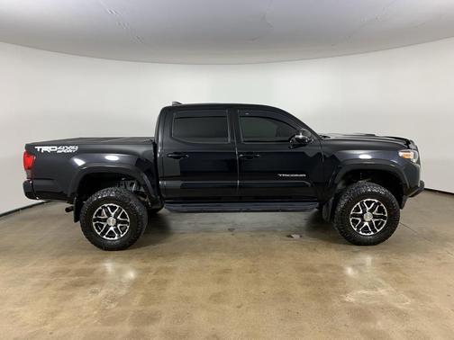 2018 Toyota Tacoma TRD Sport