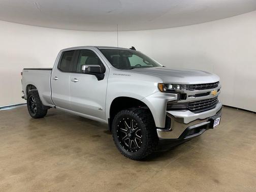 Silver Ice Metallic 2019 Chevrolet Silverado 1500 LT