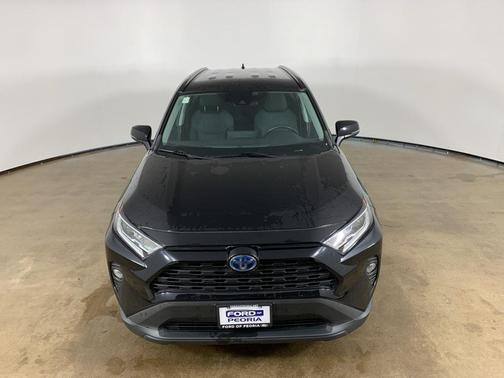 2020 Toyota RAV4 Hybrid XLE