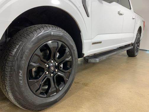 OXFORD WHITE 2023 Ford F-150 XLT