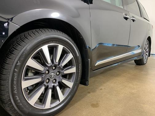 2020 Toyota Sienna Limited