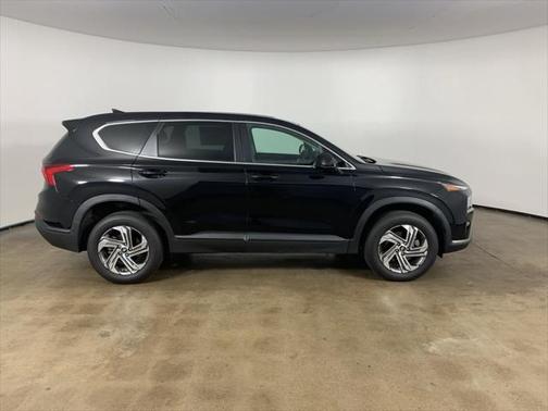 2022 Hyundai SANTA FE SE