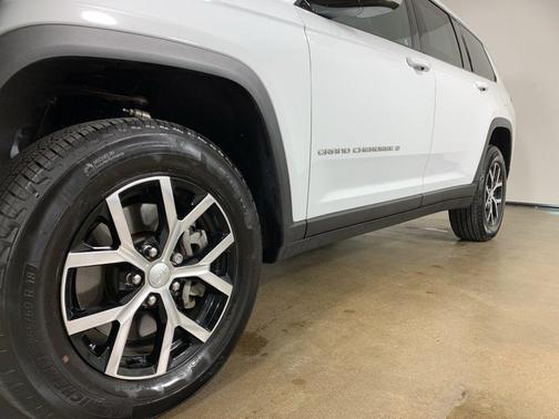 Bright White Clearcoat 2025 Jeep Grand Cherokee L Limited