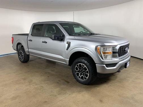 ICONIC SILVER METALLIC 2022 Ford F-150 XL