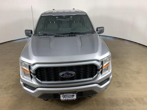 ICONIC SILVER METALLIC 2022 Ford F-150 XL