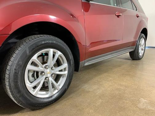 Siren Red Tintcoat 2017 Chevrolet Equinox 1LT