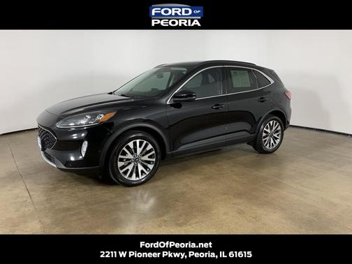 2020 Ford Escape Titanium