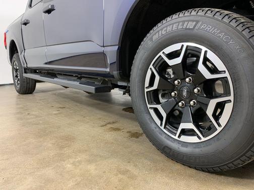 2023 Ford F-150 Lightning Pro