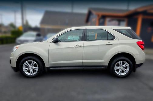 Silver 2014 Chevrolet Equinox LS