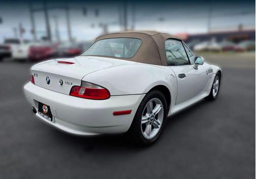 Alpine White 2000 BMW Z3 2.3 Roadster