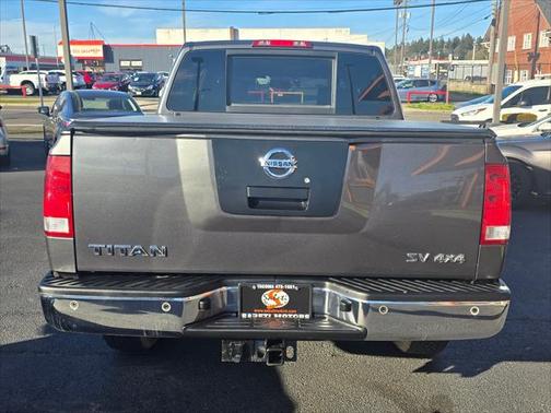 2011 Nissan Titan SV