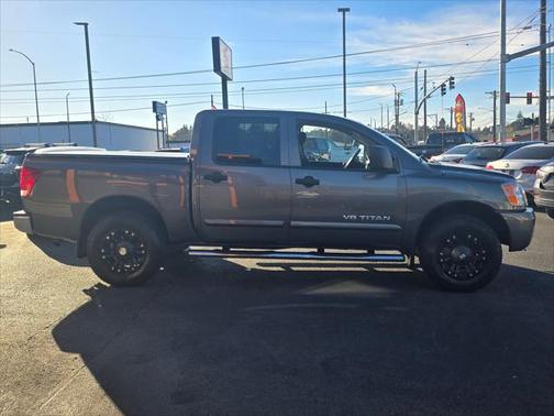 2011 Nissan Titan SV