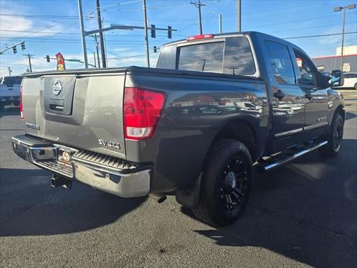 2011 Nissan Titan SV