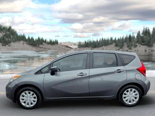 2016 Nissan Versa Note SR