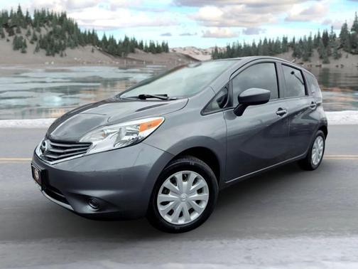 2016 Nissan Versa Note SR