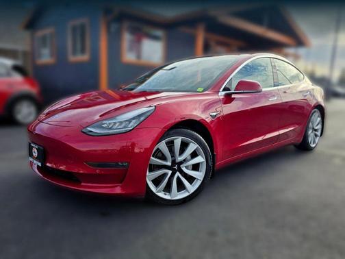 2018 Tesla Model 3 Long Range