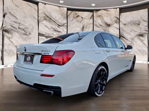2015 BMW 750 i xDrive