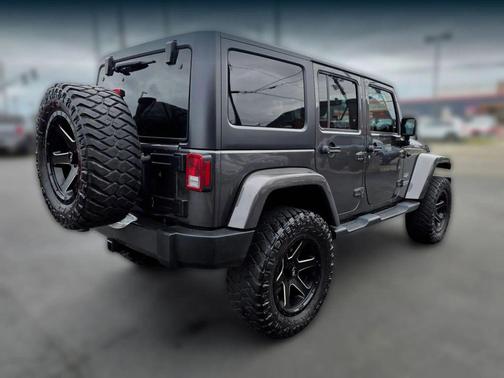 2017 Jeep Wrangler Unlimited Sahara