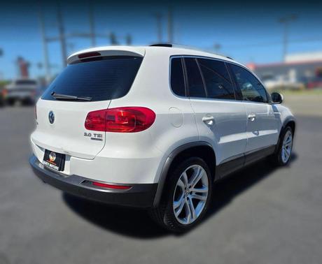 Candy White 2013 Volkswagen Tiguan 2.0T SE 4MOTION