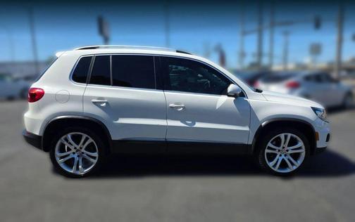 Candy White 2013 Volkswagen Tiguan 2.0T SE 4MOTION