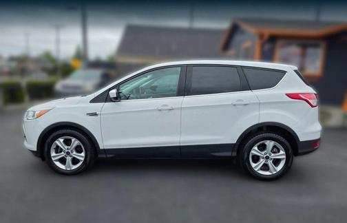 White 2014 Ford Escape SE