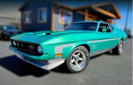 Green 1971 Ford Mustang Base