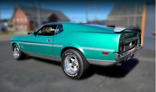 Green 1971 Ford Mustang Base