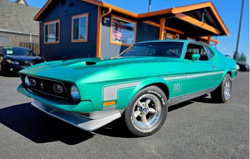 Green 1971 Ford Mustang Base