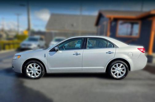 2010 Lincoln MKZ Base