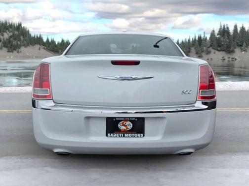 2012 Chrysler 300 Limited