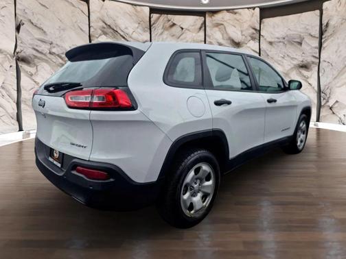 2016 Jeep Cherokee Sport