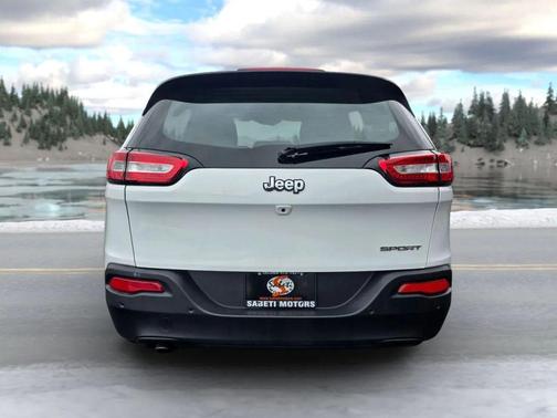 2016 Jeep Cherokee Sport
