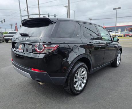 Black 2018 Land Rover Discovery Sport HSE